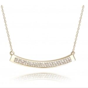 Women's fine jewelry curved neckless